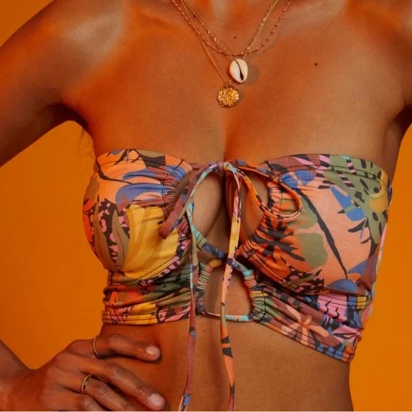 Billabong Tropical Floral Bikini Top - Picture 5 of 7